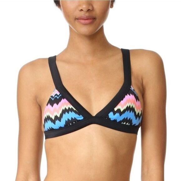Pilyq Zig Zag Triangle bikini top - Picture 1 of 7